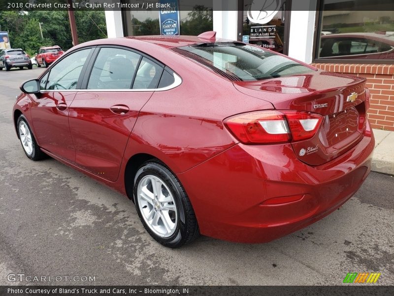 Cajun Red Tintcoat / Jet Black 2018 Chevrolet Cruze LT