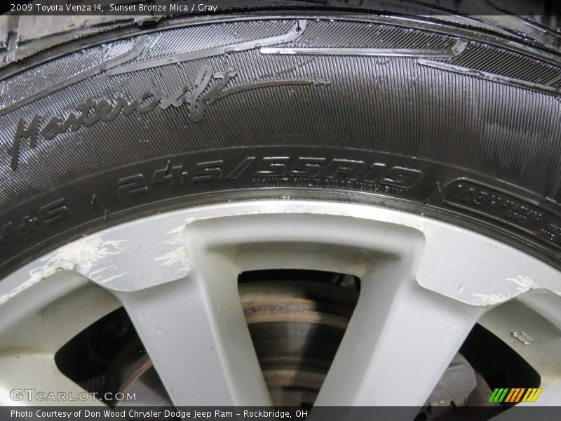 Sunset Bronze Mica / Gray 2009 Toyota Venza I4