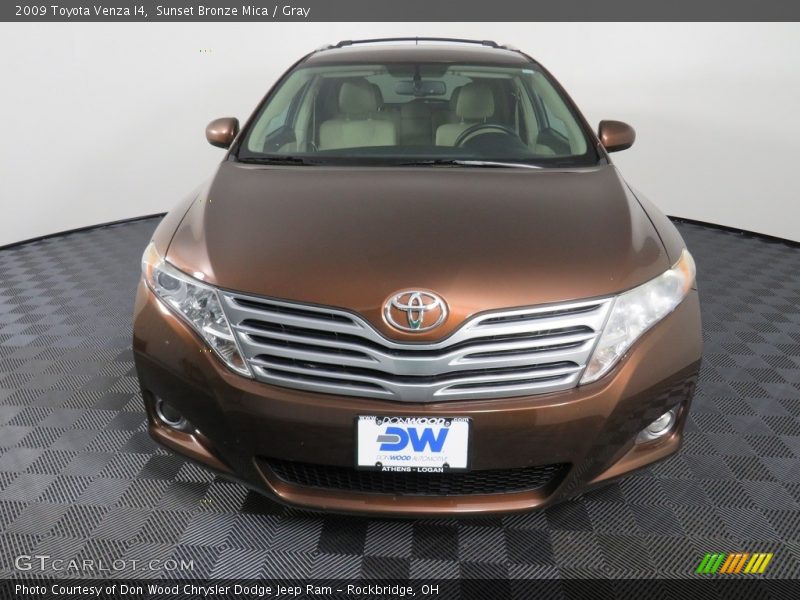 Sunset Bronze Mica / Gray 2009 Toyota Venza I4