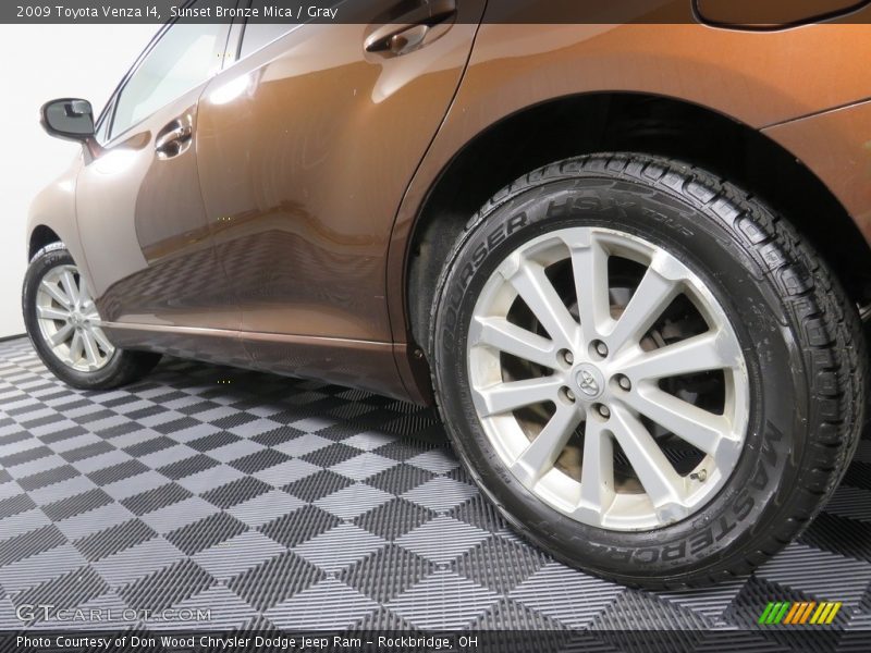 Sunset Bronze Mica / Gray 2009 Toyota Venza I4