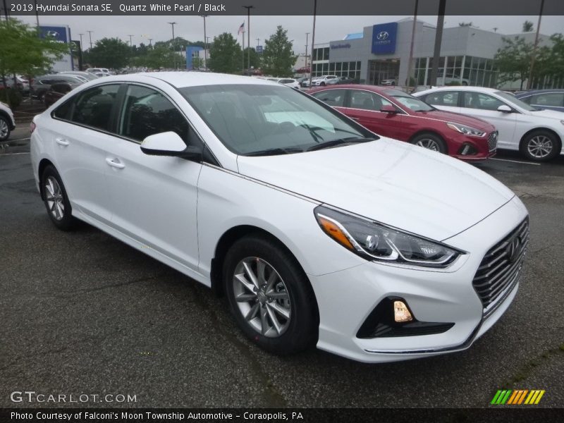 Quartz White Pearl / Black 2019 Hyundai Sonata SE