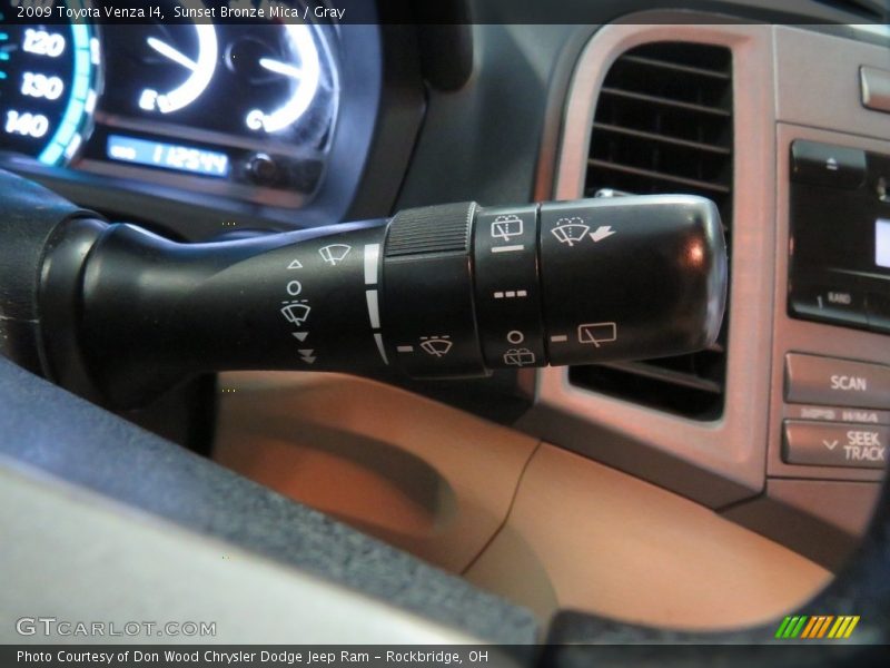 Sunset Bronze Mica / Gray 2009 Toyota Venza I4