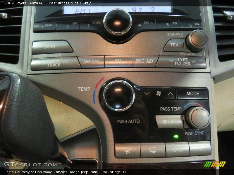 Sunset Bronze Mica / Gray 2009 Toyota Venza I4