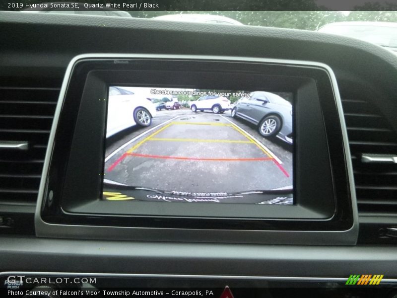 Quartz White Pearl / Black 2019 Hyundai Sonata SE