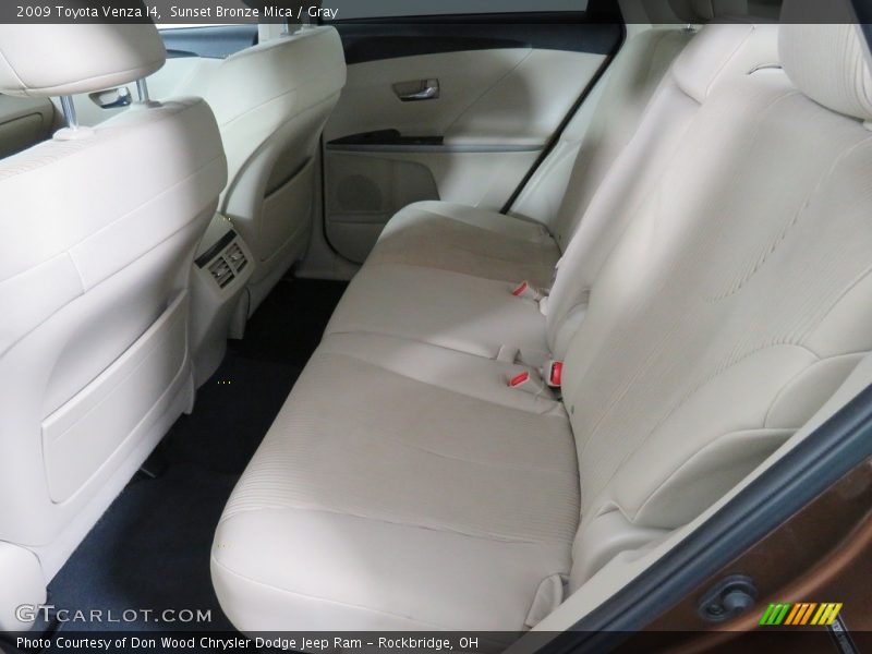 Sunset Bronze Mica / Gray 2009 Toyota Venza I4