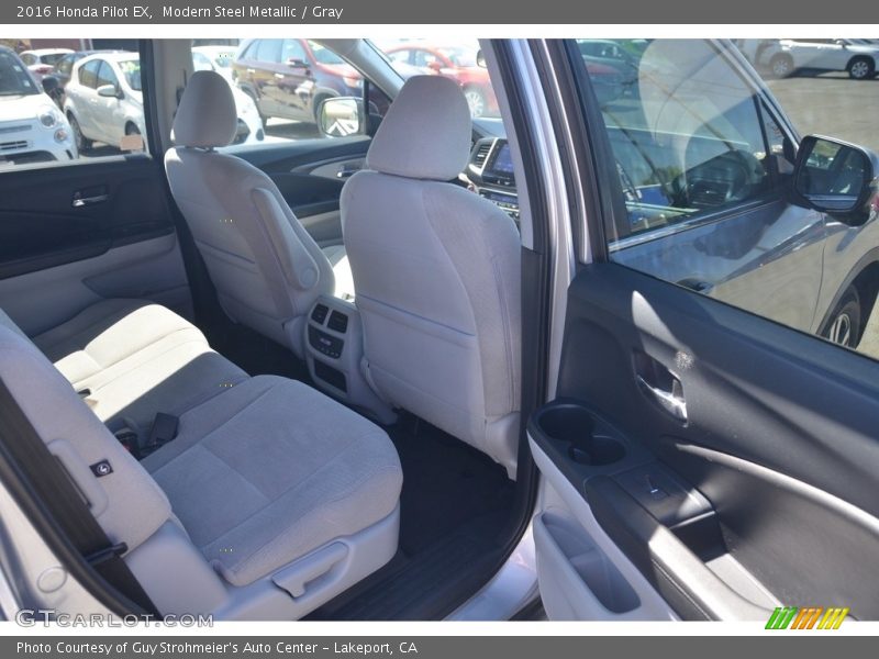 Modern Steel Metallic / Gray 2016 Honda Pilot EX