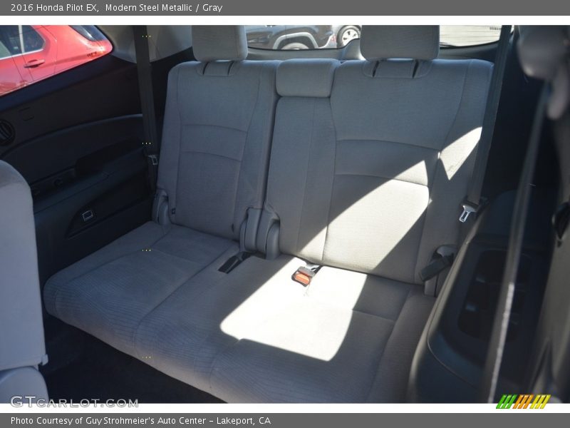 Modern Steel Metallic / Gray 2016 Honda Pilot EX