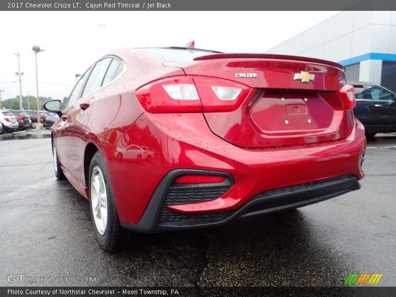 Cajun Red Tintcoat / Jet Black 2017 Chevrolet Cruze LT