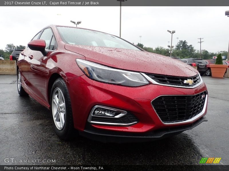 Cajun Red Tintcoat / Jet Black 2017 Chevrolet Cruze LT