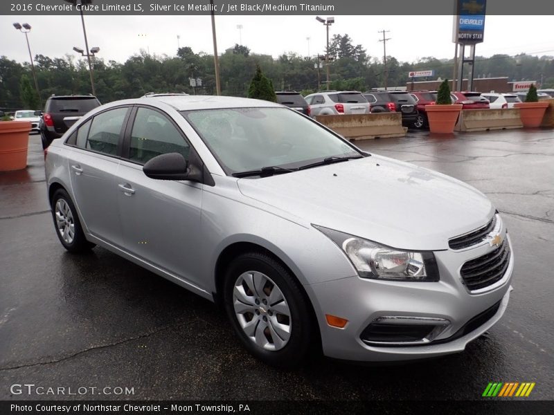 Silver Ice Metallic / Jet Black/Medium Titanium 2016 Chevrolet Cruze Limited LS