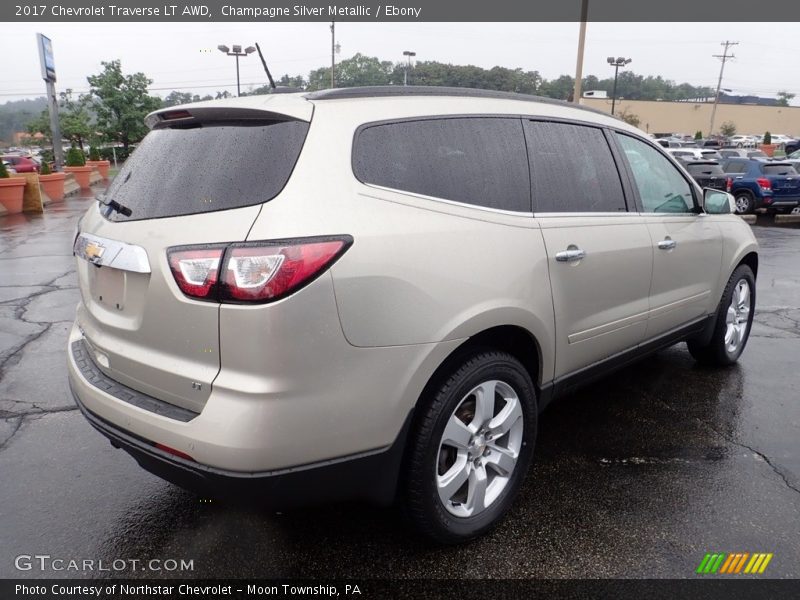 Champagne Silver Metallic / Ebony 2017 Chevrolet Traverse LT AWD