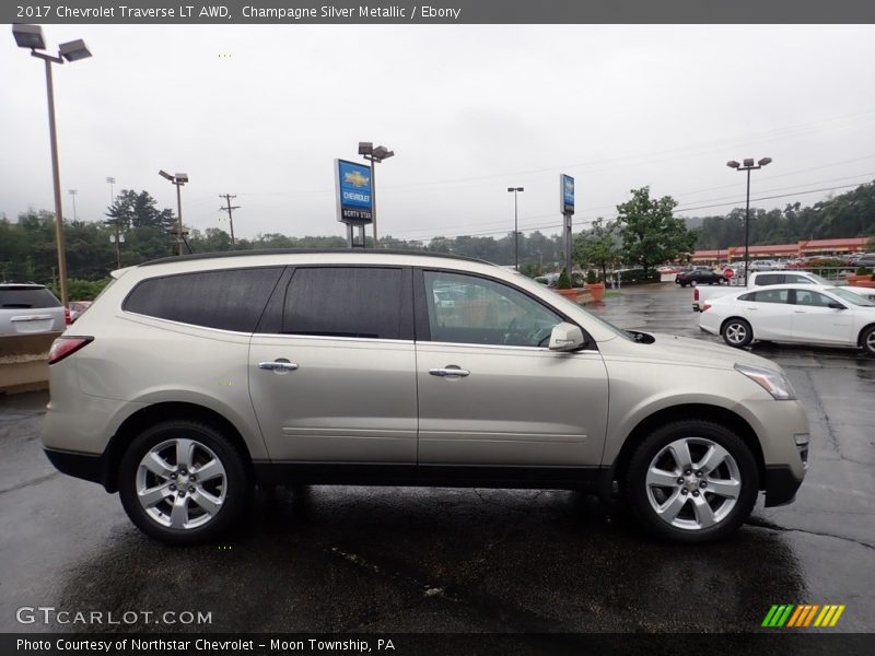 Champagne Silver Metallic / Ebony 2017 Chevrolet Traverse LT AWD