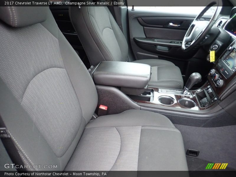 Champagne Silver Metallic / Ebony 2017 Chevrolet Traverse LT AWD