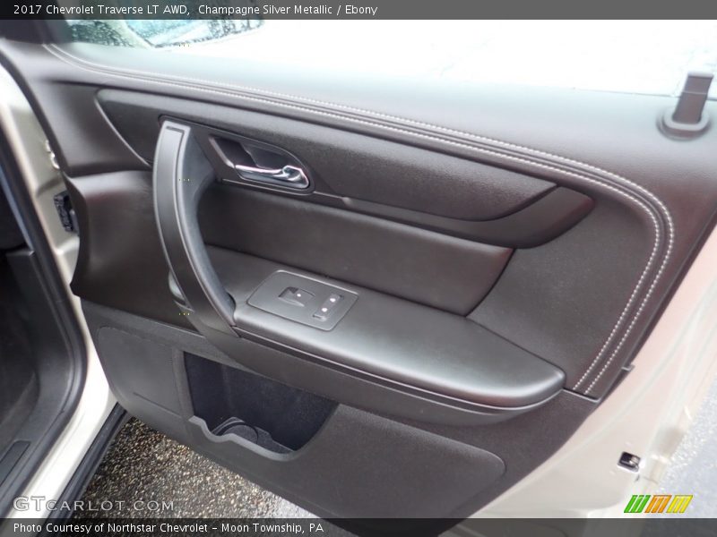 Champagne Silver Metallic / Ebony 2017 Chevrolet Traverse LT AWD