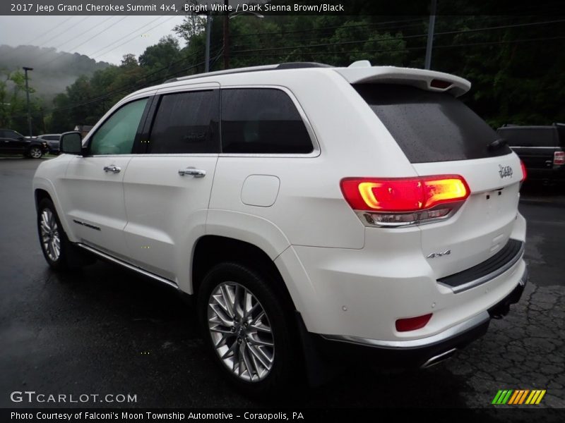 Bright White / Dark Sienna Brown/Black 2017 Jeep Grand Cherokee Summit 4x4