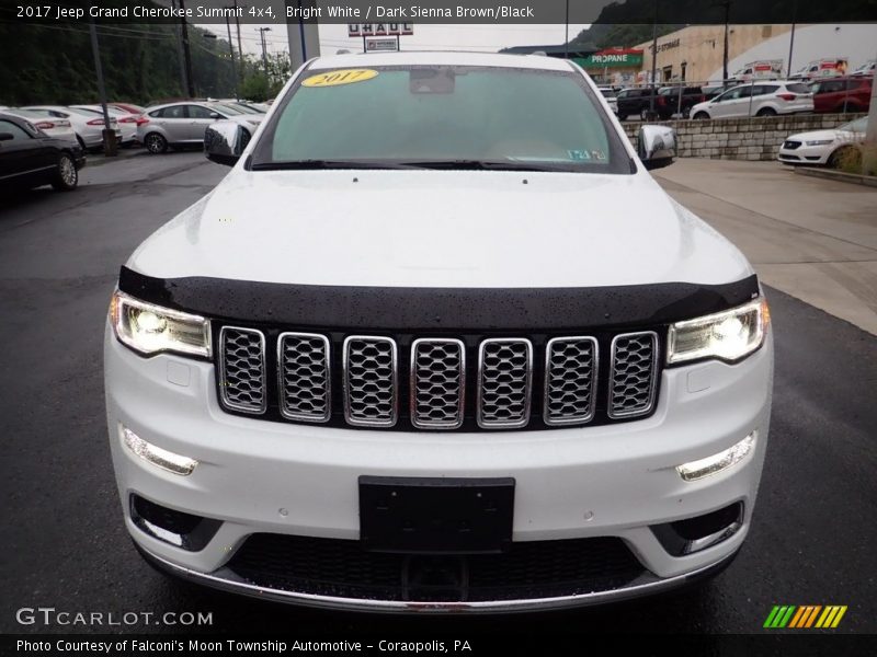 Bright White / Dark Sienna Brown/Black 2017 Jeep Grand Cherokee Summit 4x4