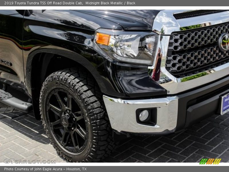 Midnight Black Metallic / Black 2019 Toyota Tundra TSS Off Road Double Cab