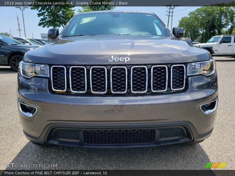 Granite Crystal Metallic / Black 2019 Jeep Grand Cherokee Laredo 4x4