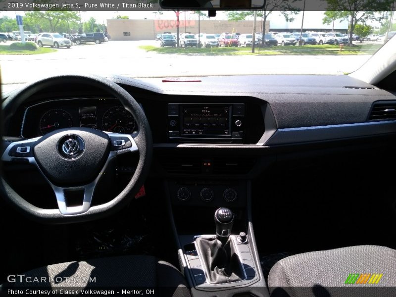 Pure White / Titan Black 2019 Volkswagen Jetta S