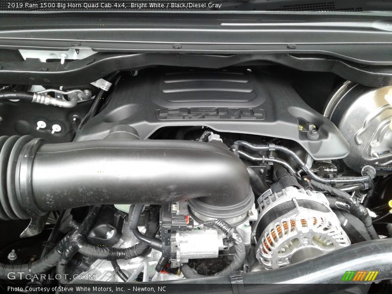 Bright White / Black/Diesel Gray 2019 Ram 1500 Big Horn Quad Cab 4x4