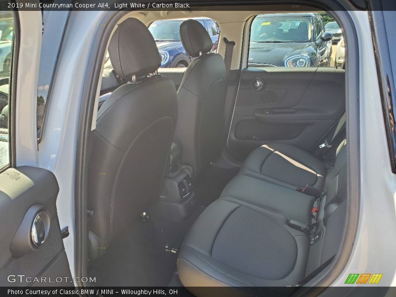 Light White / Carbon Black 2019 Mini Countryman Cooper All4