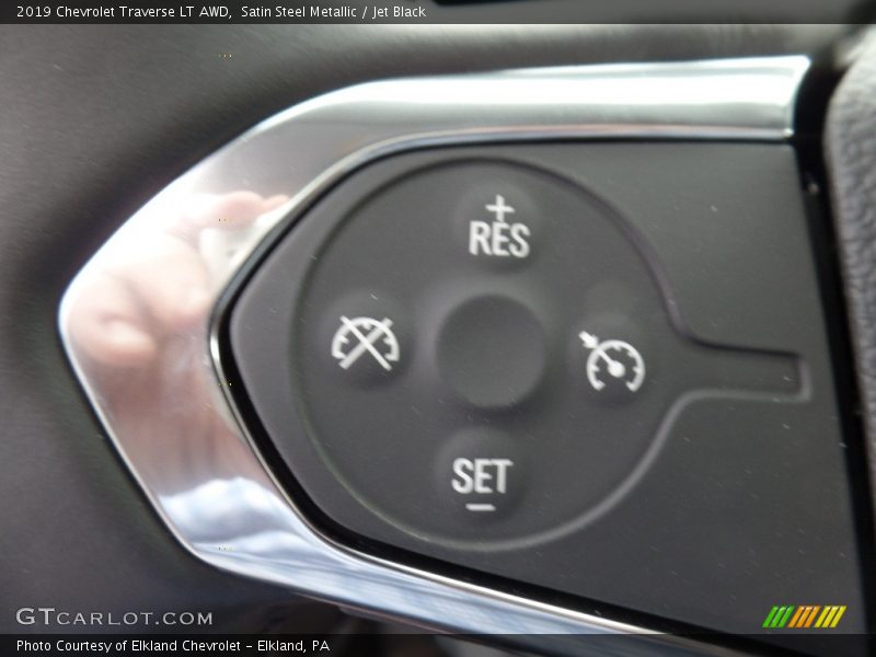 Satin Steel Metallic / Jet Black 2019 Chevrolet Traverse LT AWD