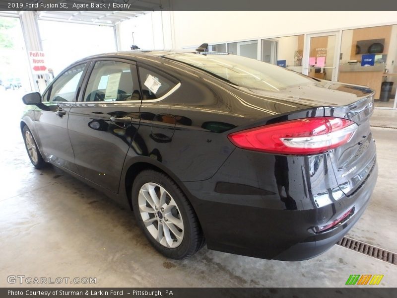 Agate Black / Ebony 2019 Ford Fusion SE