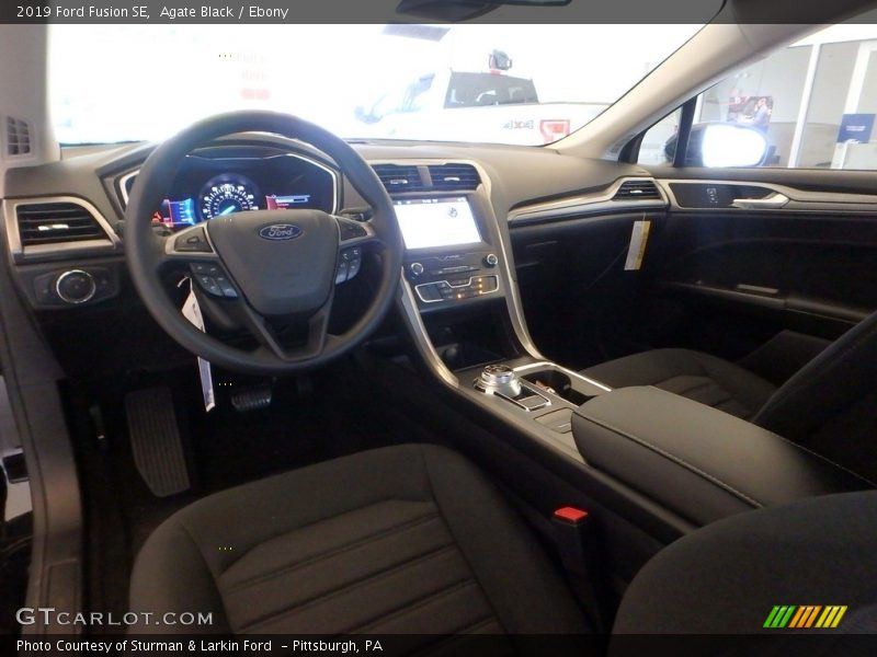 Agate Black / Ebony 2019 Ford Fusion SE
