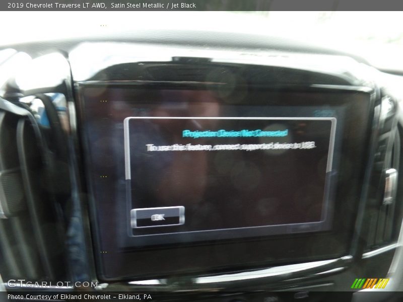 Satin Steel Metallic / Jet Black 2019 Chevrolet Traverse LT AWD