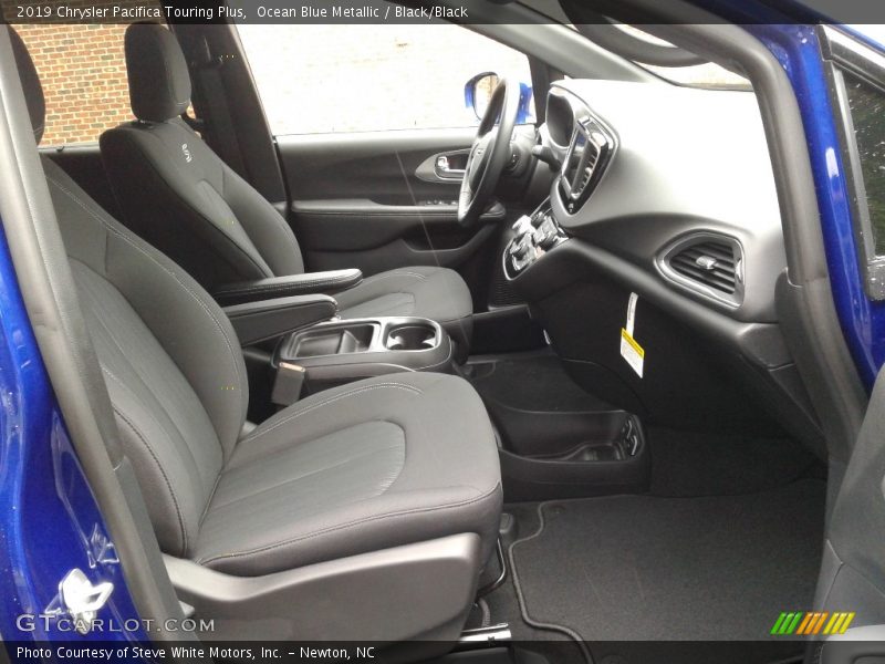 Ocean Blue Metallic / Black/Black 2019 Chrysler Pacifica Touring Plus