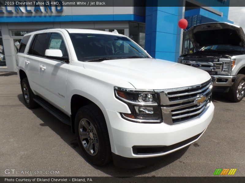 Summit White / Jet Black 2019 Chevrolet Tahoe LS 4WD