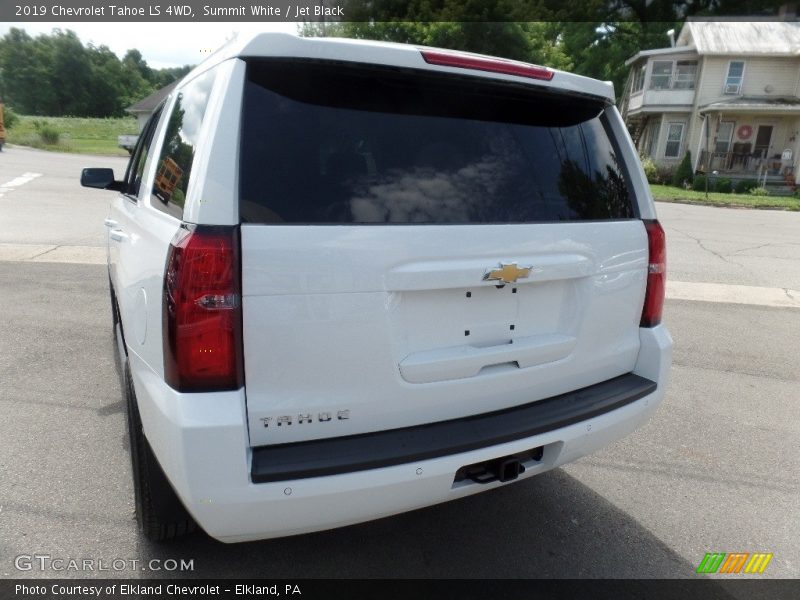 Summit White / Jet Black 2019 Chevrolet Tahoe LS 4WD