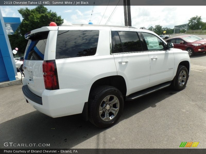 Summit White / Jet Black 2019 Chevrolet Tahoe LS 4WD