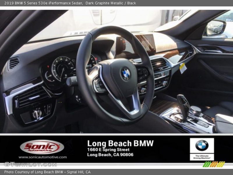 Dark Graphite Metallic / Black 2019 BMW 5 Series 530e iPerformance Sedan