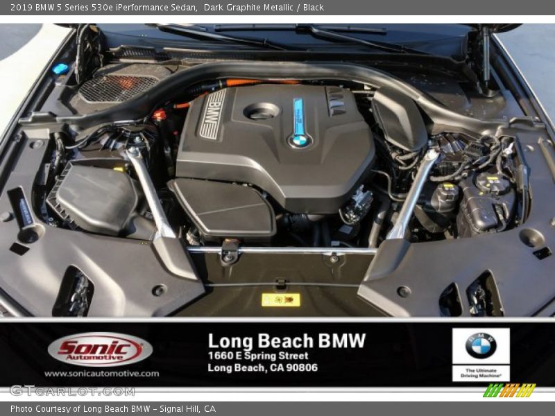 Dark Graphite Metallic / Black 2019 BMW 5 Series 530e iPerformance Sedan