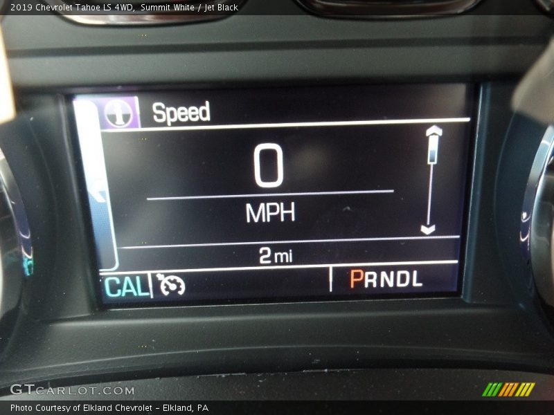 Summit White / Jet Black 2019 Chevrolet Tahoe LS 4WD