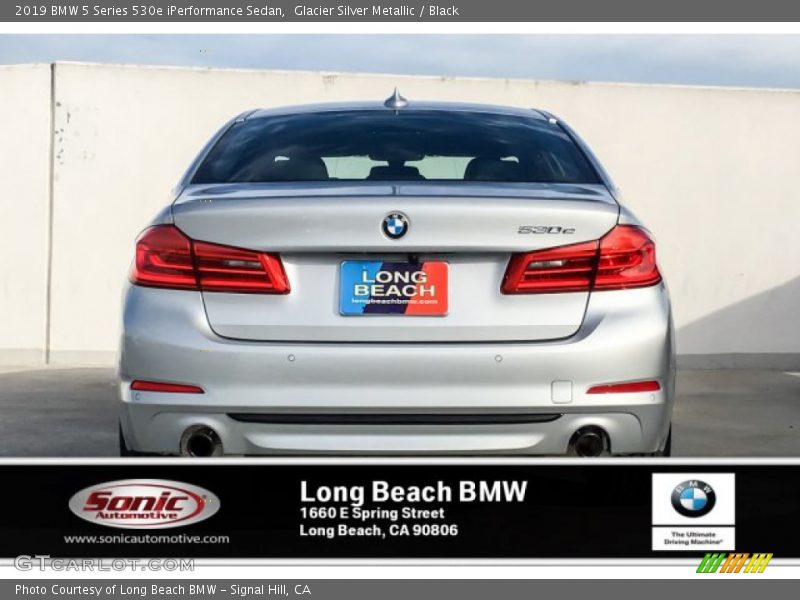 Glacier Silver Metallic / Black 2019 BMW 5 Series 530e iPerformance Sedan