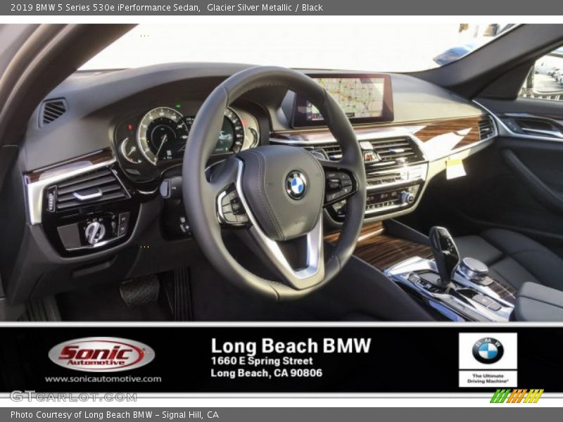 Glacier Silver Metallic / Black 2019 BMW 5 Series 530e iPerformance Sedan