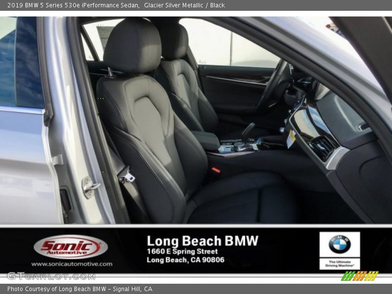 Glacier Silver Metallic / Black 2019 BMW 5 Series 530e iPerformance Sedan