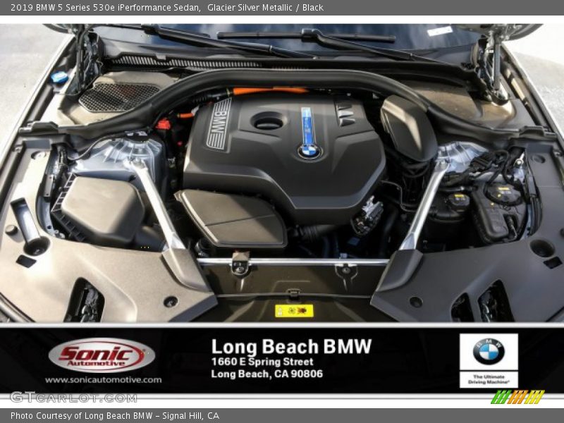 Glacier Silver Metallic / Black 2019 BMW 5 Series 530e iPerformance Sedan