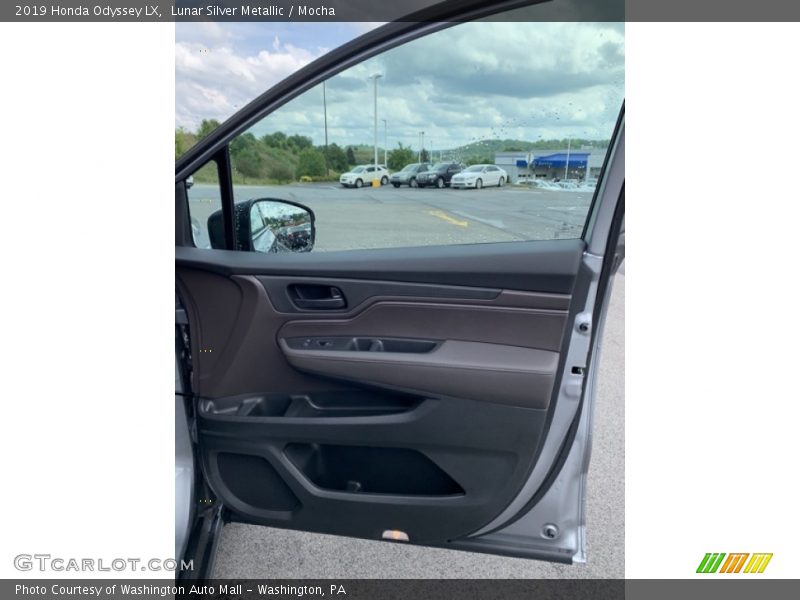 Lunar Silver Metallic / Mocha 2019 Honda Odyssey LX