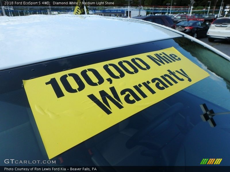 Diamond White / Medium Light Stone 2018 Ford EcoSport S 4WD