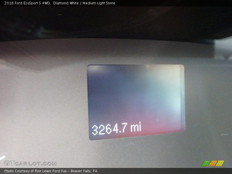Diamond White / Medium Light Stone 2018 Ford EcoSport S 4WD