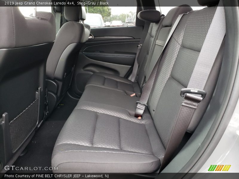 Sting-Gray / Black 2019 Jeep Grand Cherokee Laredo 4x4