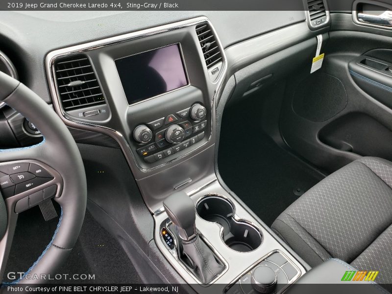 Sting-Gray / Black 2019 Jeep Grand Cherokee Laredo 4x4