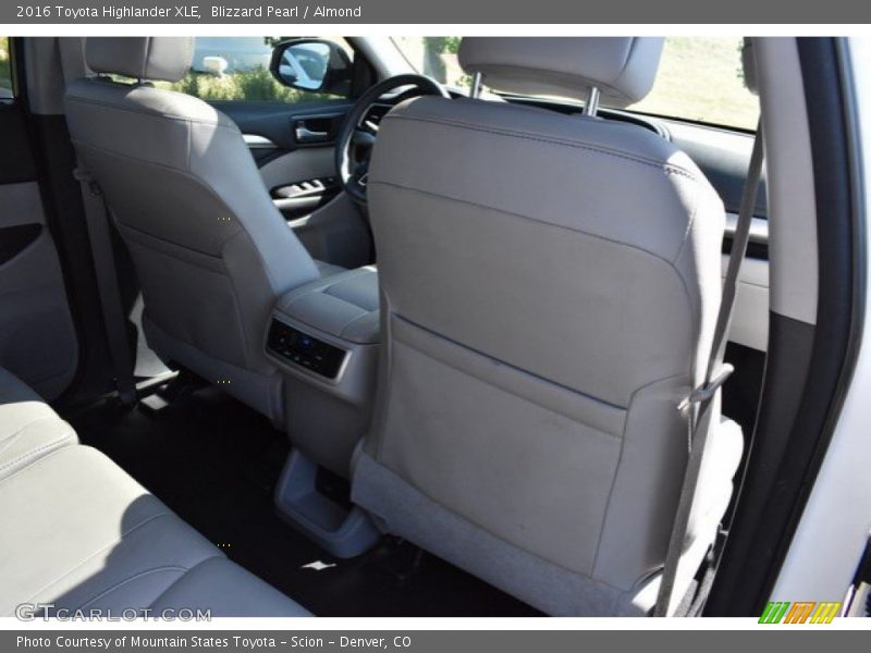 Blizzard Pearl / Almond 2016 Toyota Highlander XLE