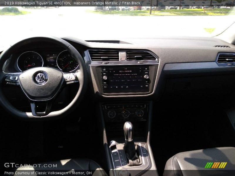 Habanero Orange Metallic / Titan Black 2019 Volkswagen Tiguan SE 4MOTION