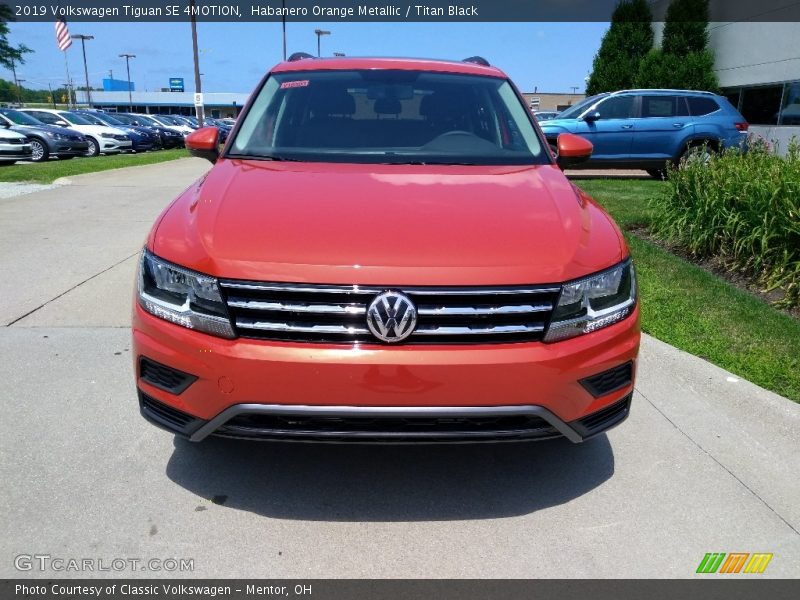 Habanero Orange Metallic / Titan Black 2019 Volkswagen Tiguan SE 4MOTION