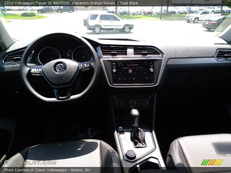 Habanero Orange Metallic / Titan Black 2019 Volkswagen Tiguan SE 4MOTION