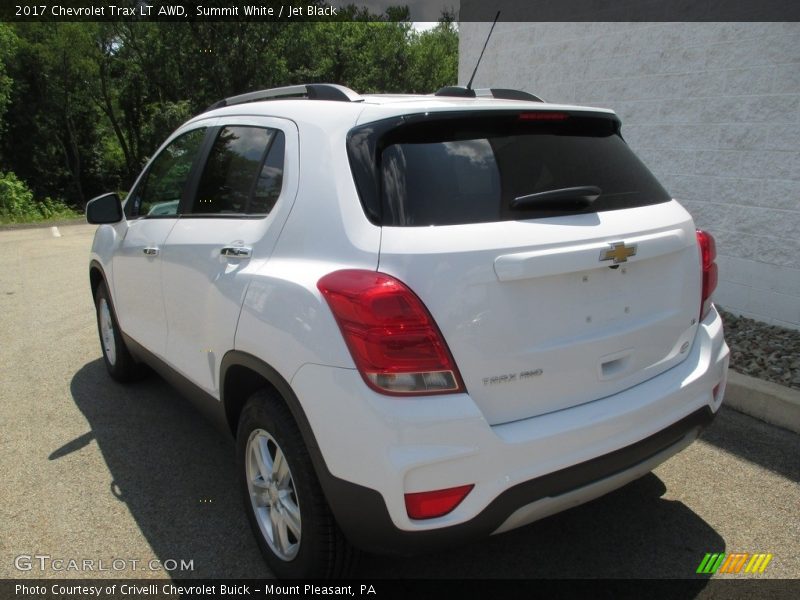 Summit White / Jet Black 2017 Chevrolet Trax LT AWD